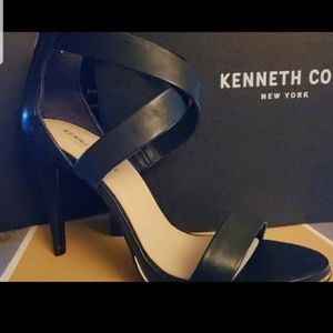 Kenneth Cole Size 8